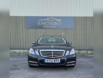 Used Mercedes-Benz E Class 2012 for sale - 77377379: Photo