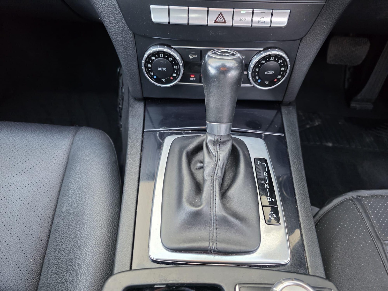 Used Mercedes-Benz C Class 2013 for sale - 78157743: Photo 32