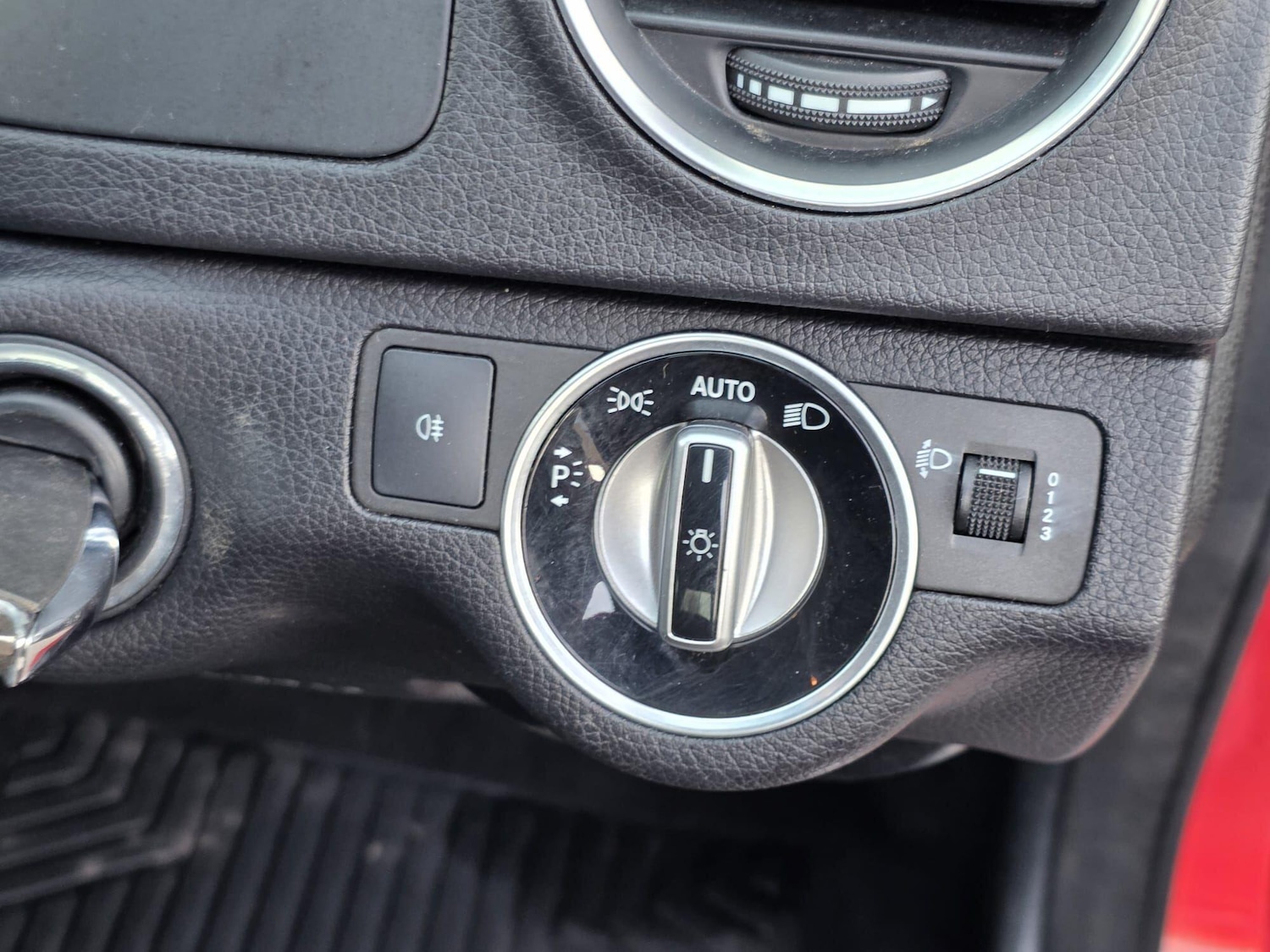 Used Mercedes-Benz C Class 2013 for sale - 78157743: Photo 36