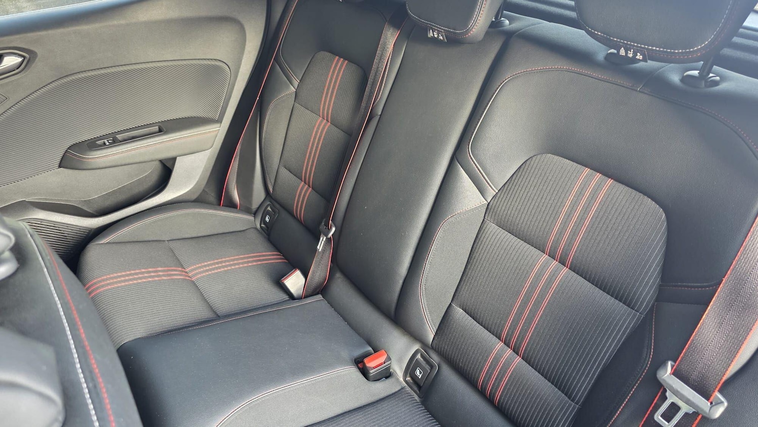 Used Renault Clio 2020 for sale - 76409588: Photo 23