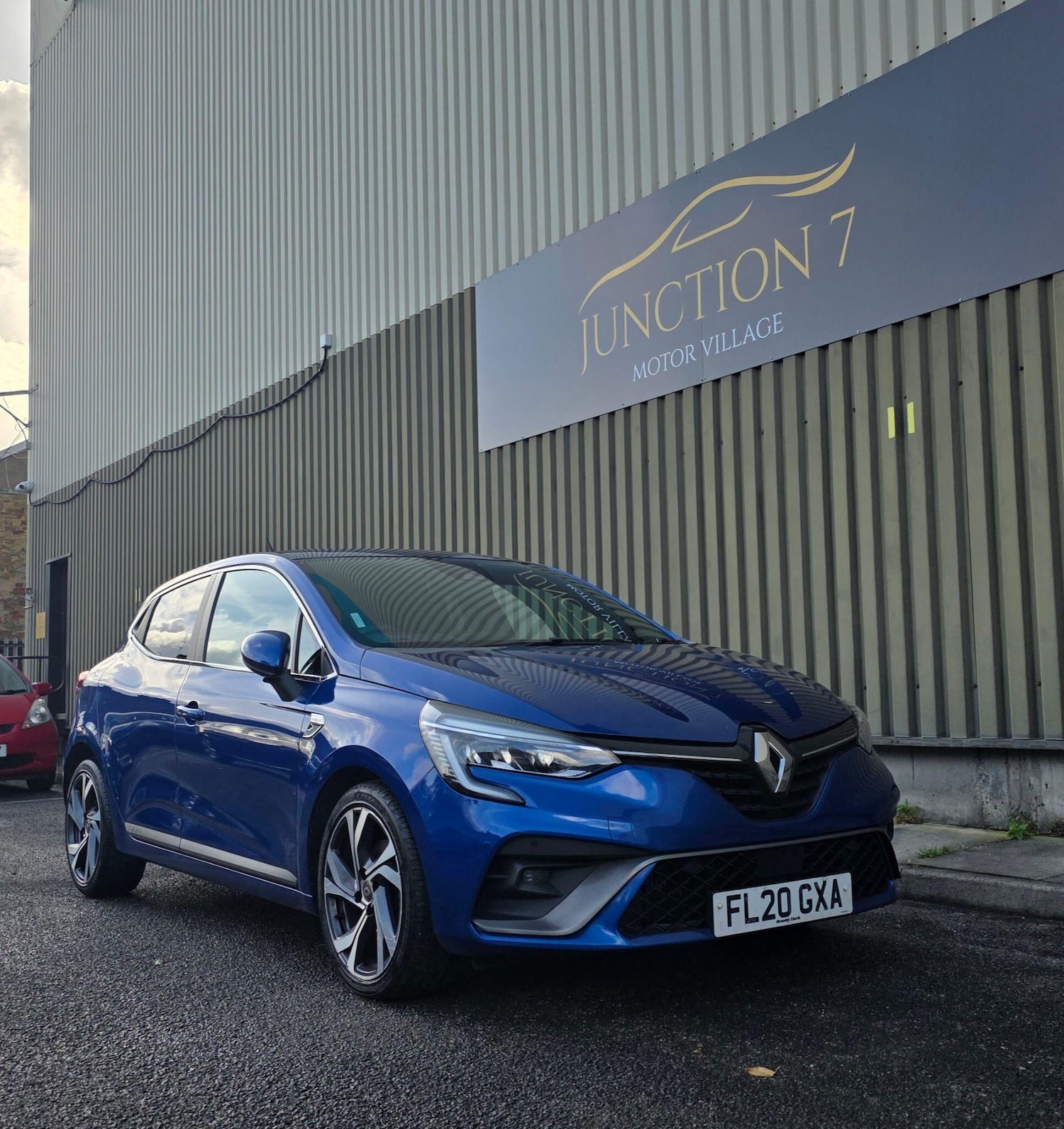 Used Renault Clio 2020 for sale - 76409588: Photo 9