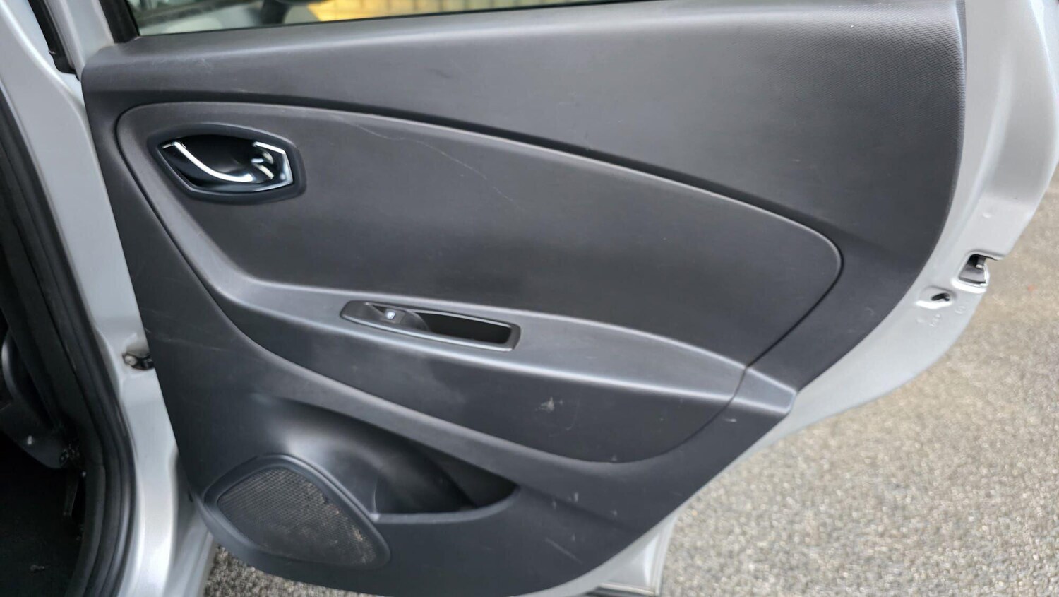 Used Renault Captur for sale - 77586636: Photo 17