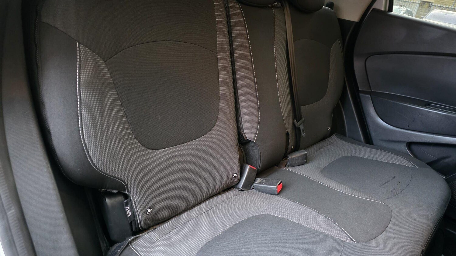 Used Renault Captur for sale - 77586636: Photo 19