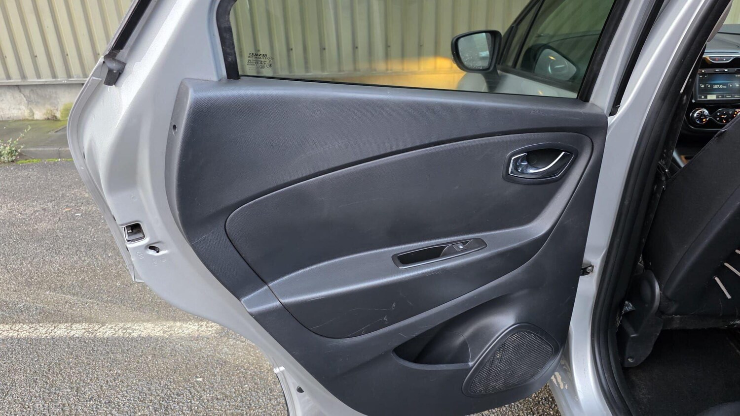 Used Renault Captur for sale - 77586636: Photo 20