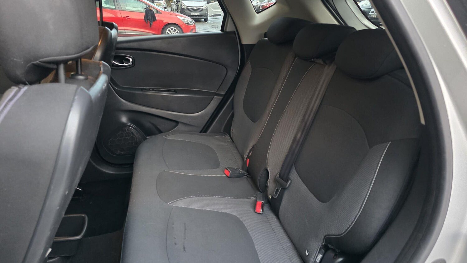 Used Renault Captur for sale - 77586636: Photo 22