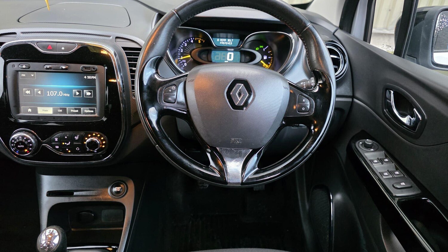 Used Renault Captur for sale - 77586636: Photo 33