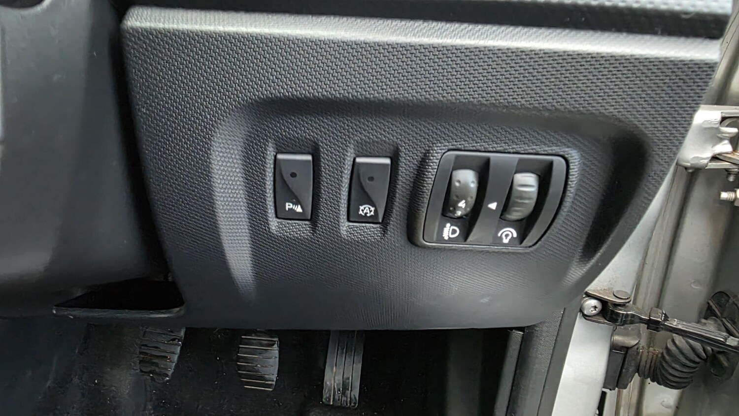 Used Renault Captur for sale - 77586636: Photo 34