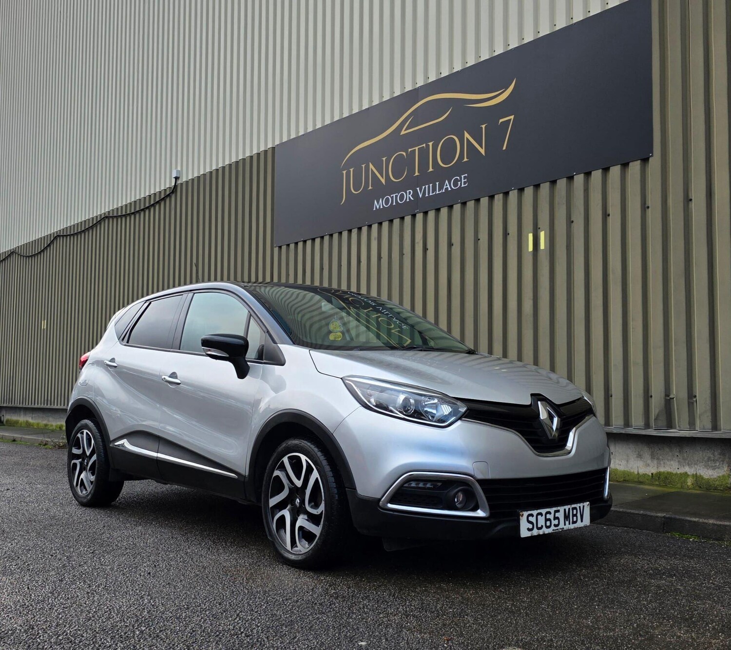 Used Renault Captur for sale - 77586636: Photo 9