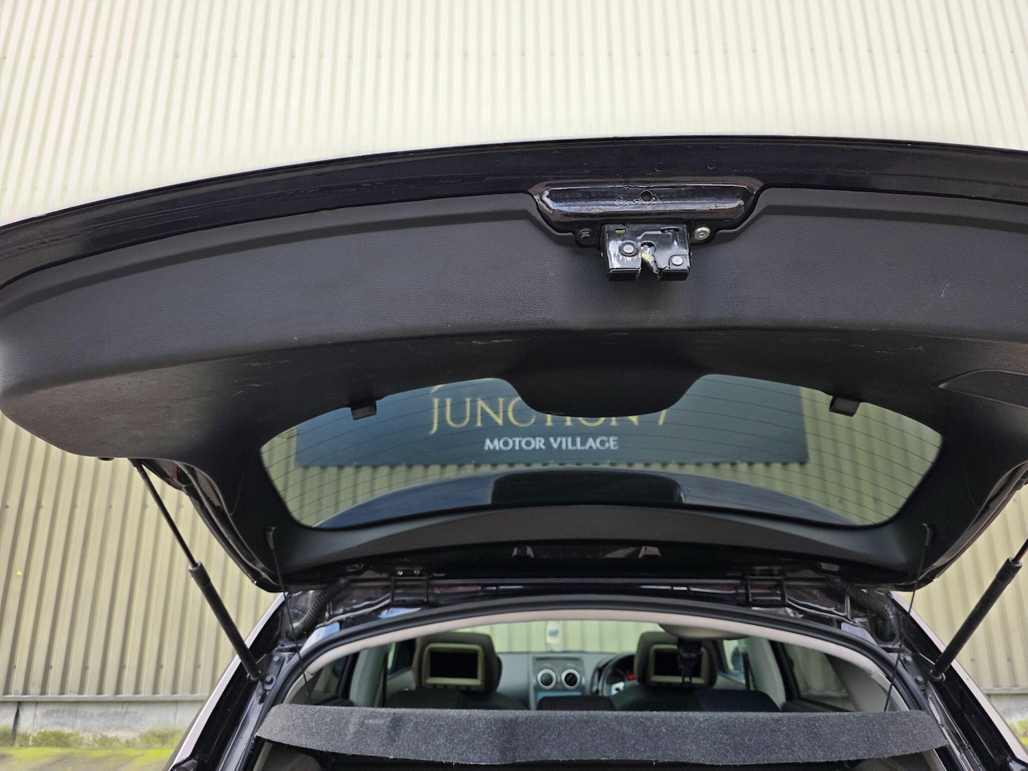 Used Nissan Qashqai 2009 for sale - 77709786: Photo 16