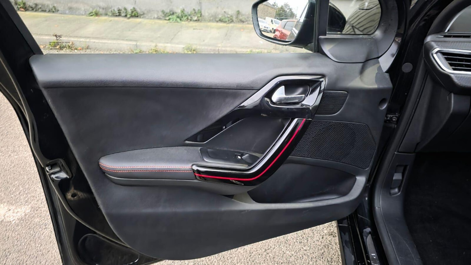Used Peugeot 2008 2019 for sale - 76270622: Photo 27