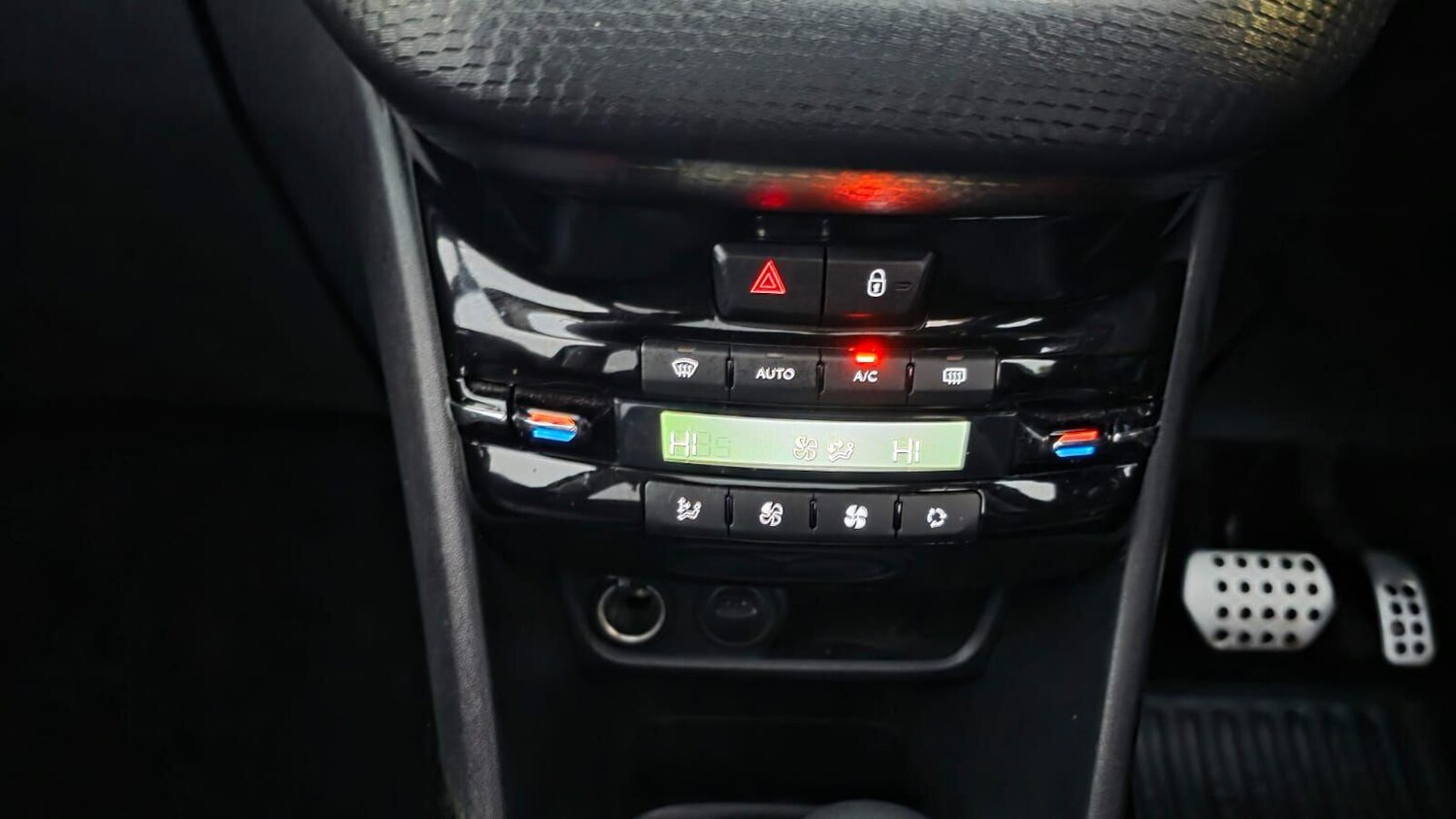 Used Peugeot 2008 2019 for sale - 76270622: Photo 37
