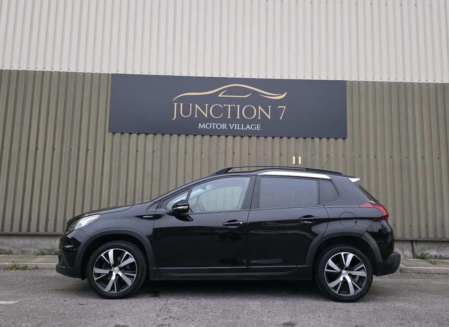 Used Peugeot 2008 2019 for sale - 76270622: Photo 8