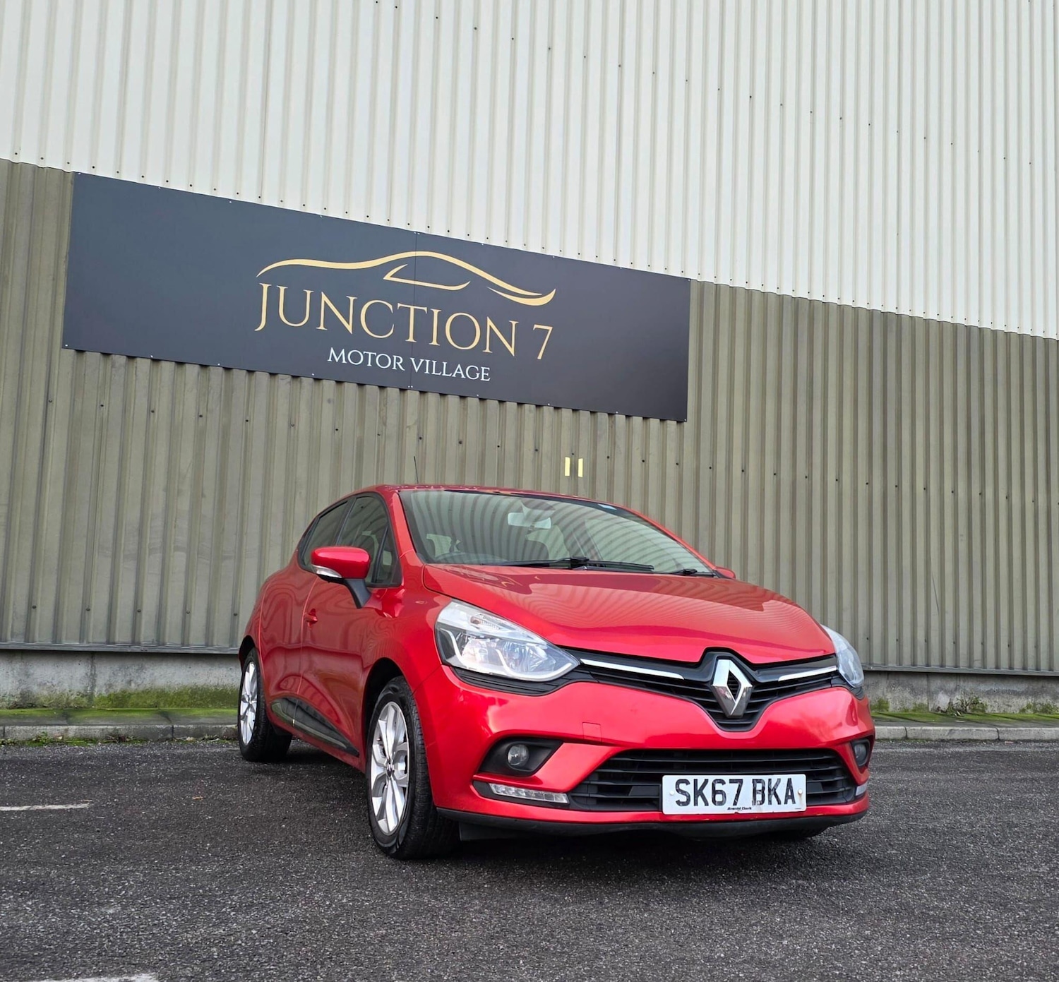 Used Renault Clio 2017 for sale - 77016445: Photo 3