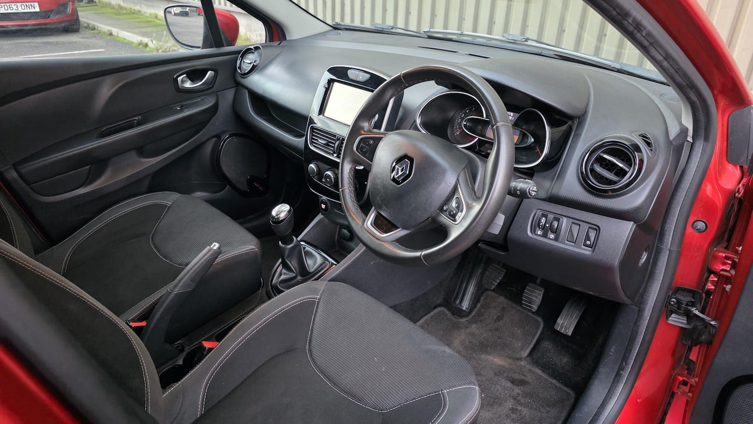 Used Renault Clio 2017 for sale - 77016445: Photo 34