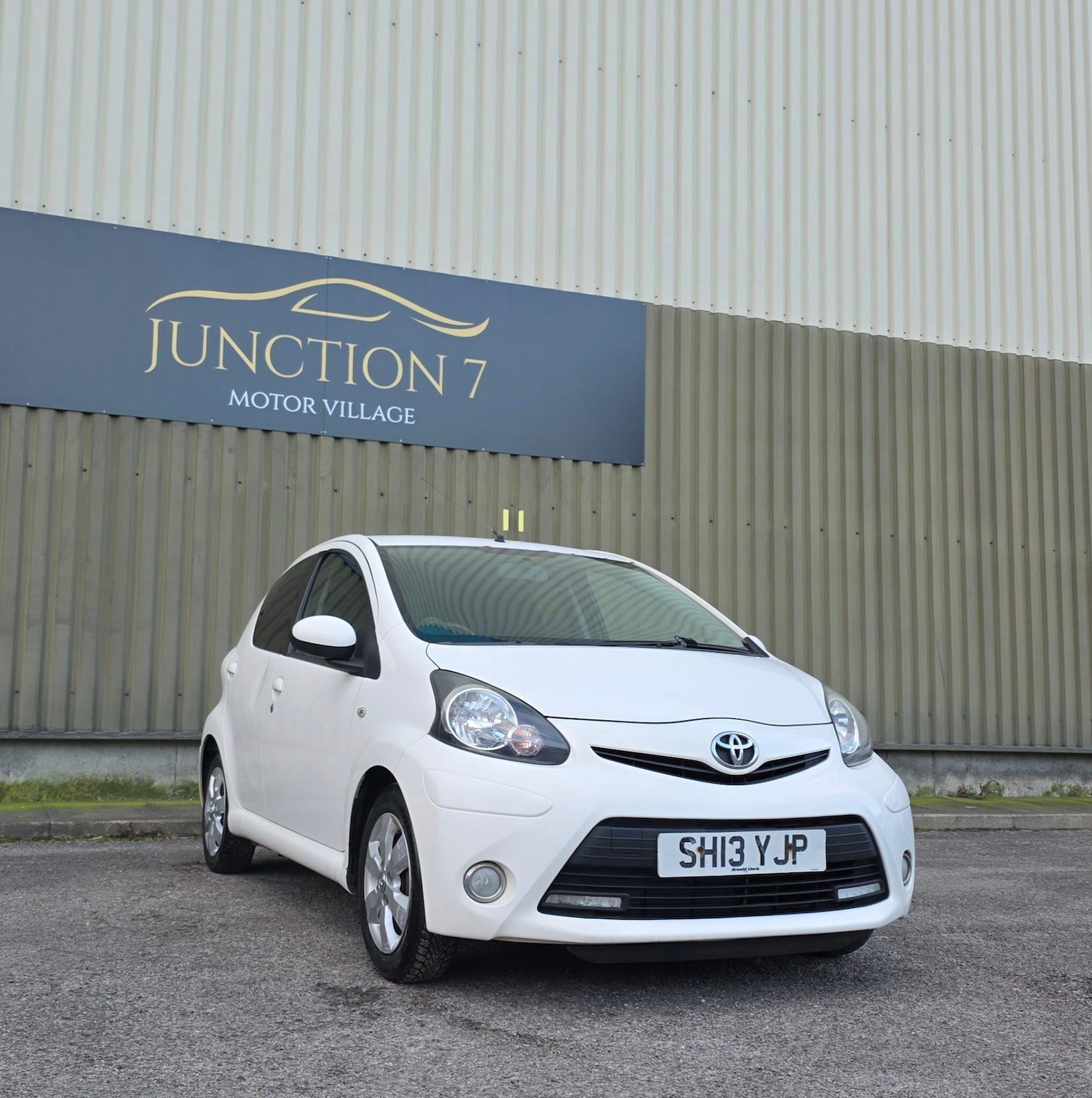 Used Toyota AYGO 2013 for sale - 77315456: Photo 3