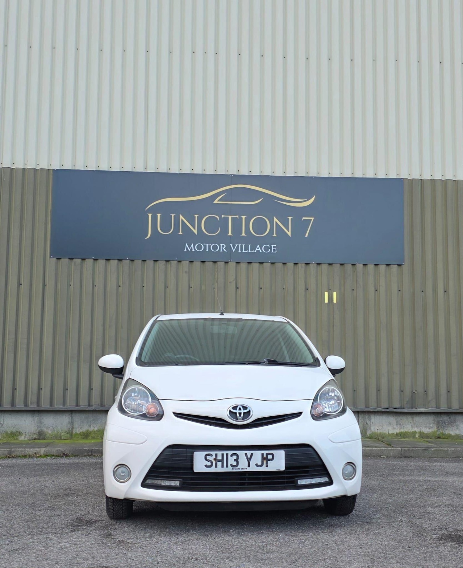 Used Toyota AYGO 2013 for sale - 77315456: Photo 4