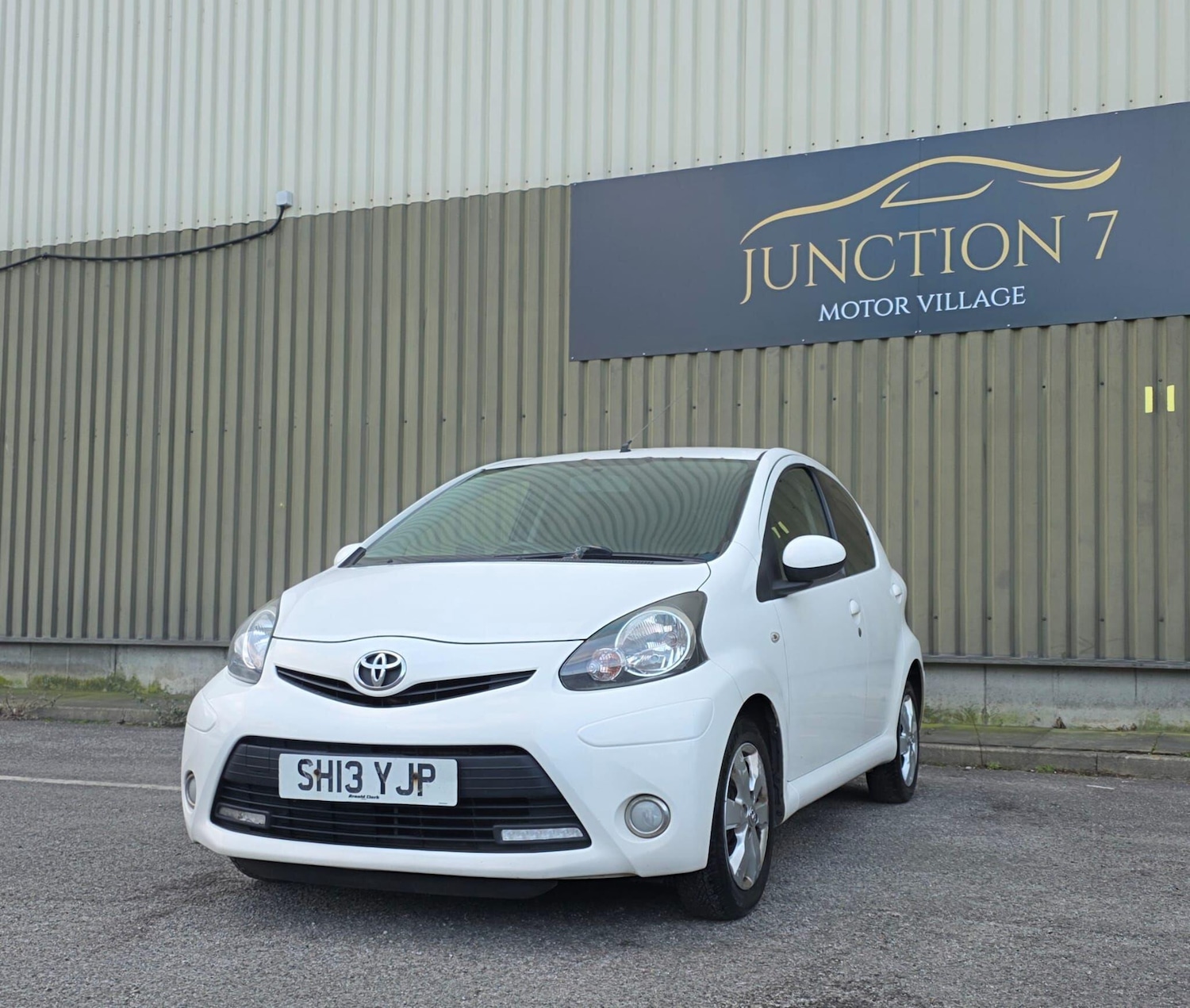 Used Toyota AYGO 2013 for sale - 77315456: Photo 5