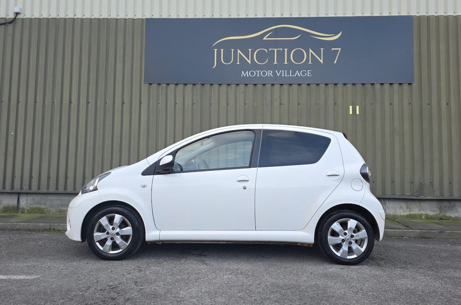 Used Toyota AYGO 2013 for sale - 77315456: Photo 7