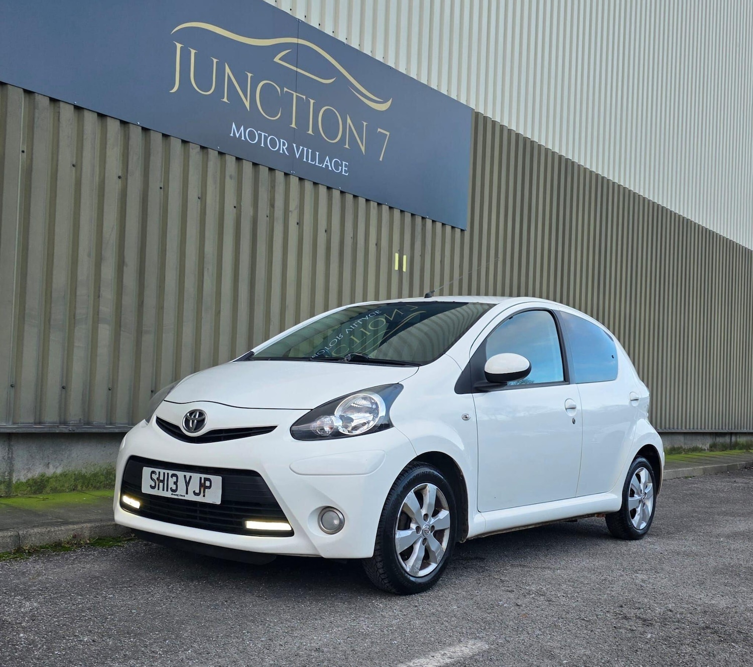 Used Toyota AYGO 2013 for sale - 77315456: Photo 8