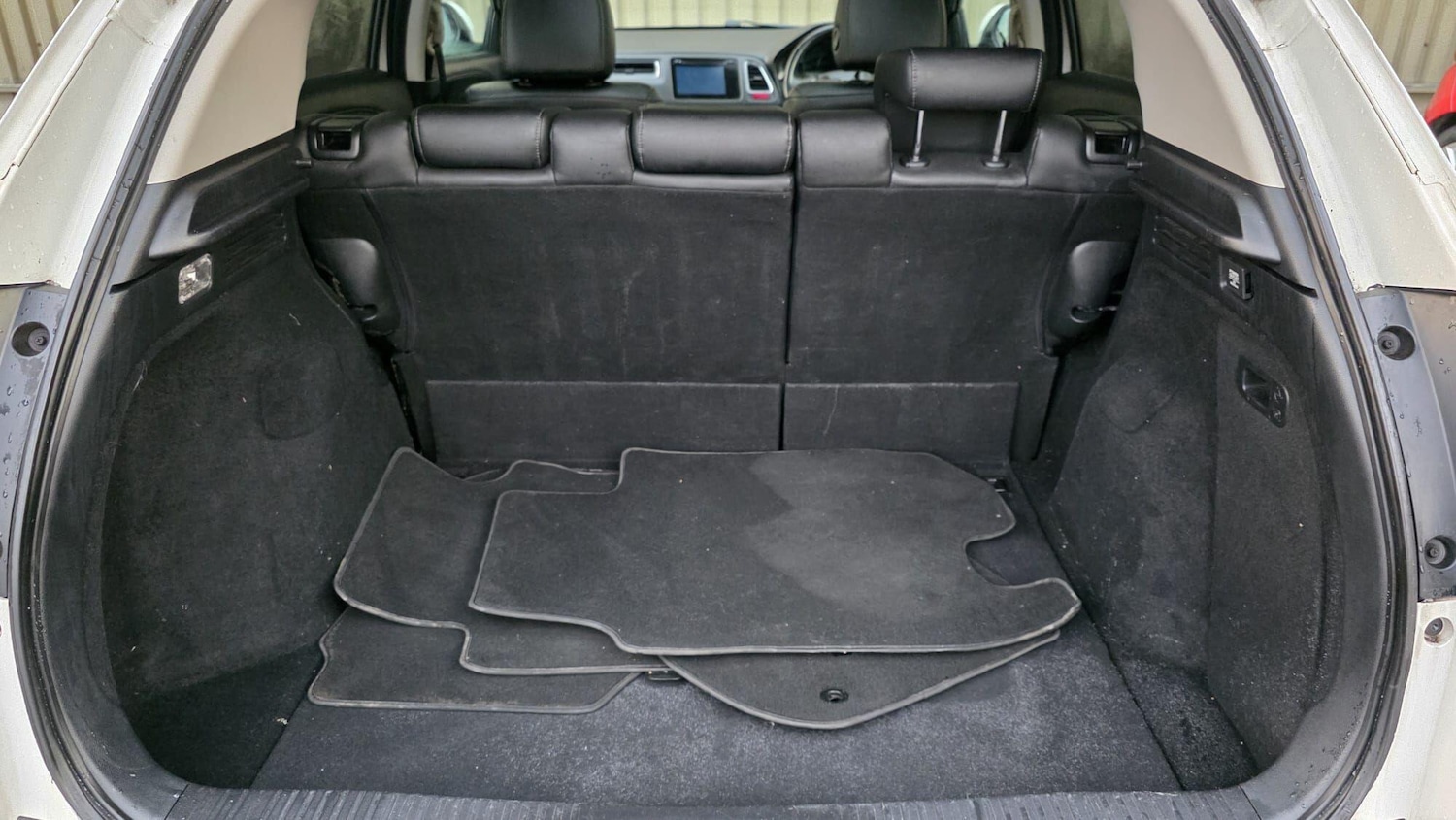 Used Honda HR-V 2017 for sale - 77230122: Photo 15