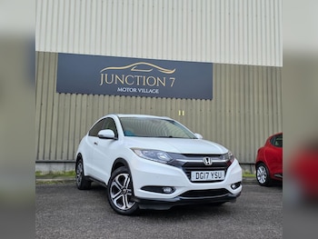 Used Honda HR-V 2017 for sale - 77230122: Photo