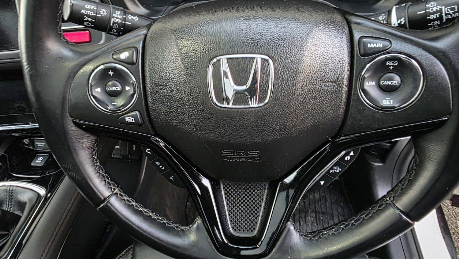 Used Honda HR-V 2017 for sale - 77230122: Photo 33