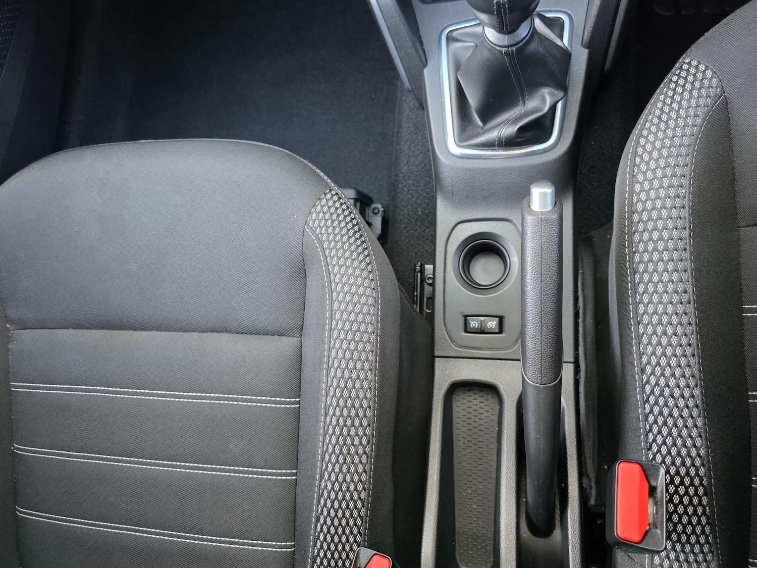 Used Dacia Duster 2020 for sale - 77940677: Photo 30