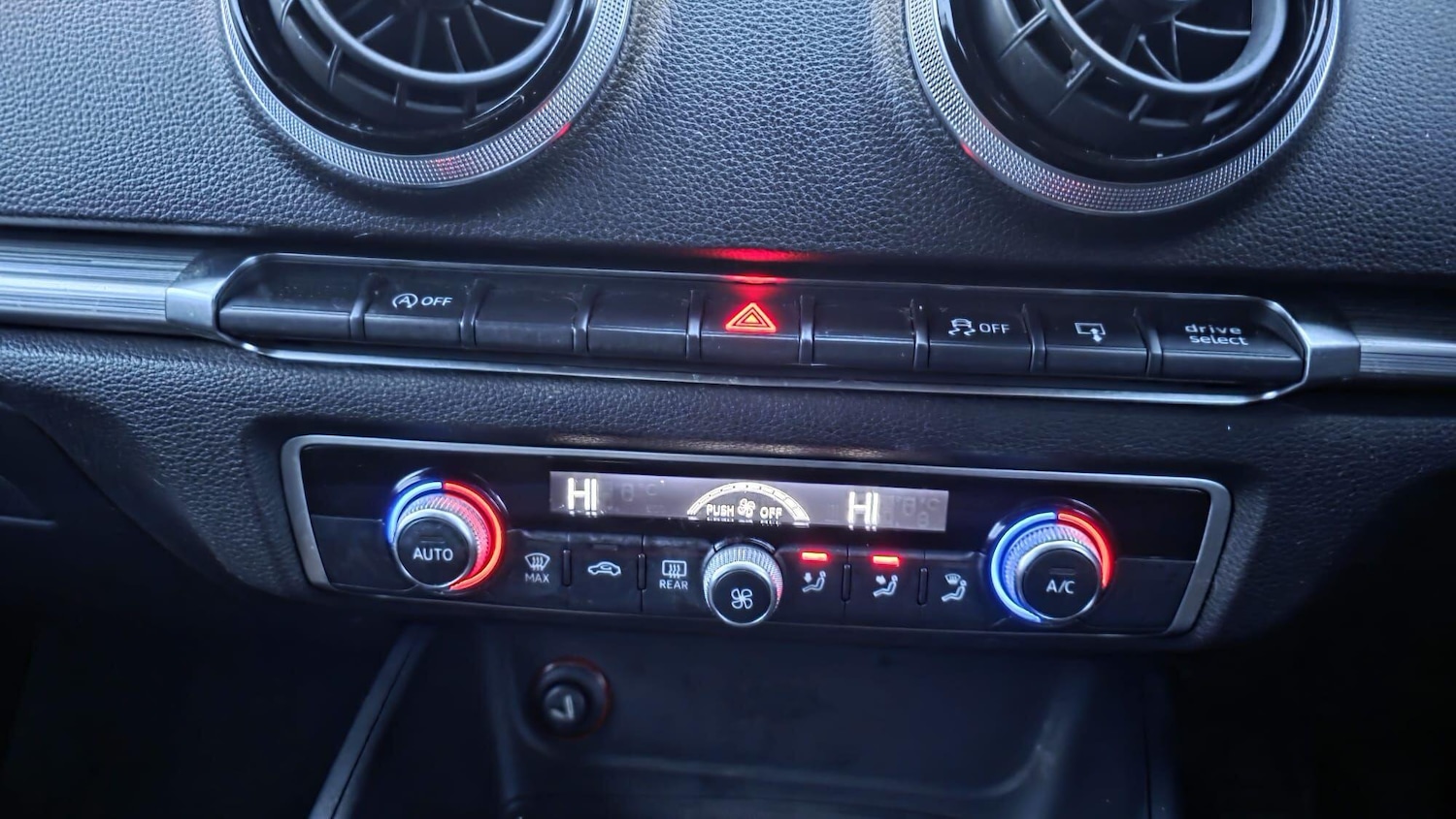 Used Audi A3 2014 for sale - 76936493: Photo 29