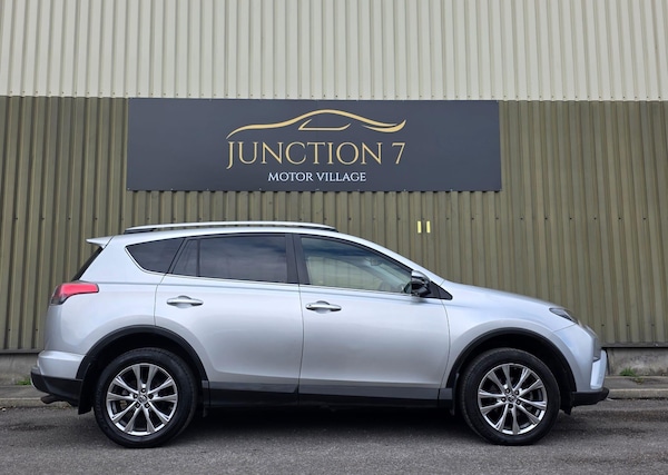 Used Toyota RAV4 2016 for sale - 75387468: Photo 11