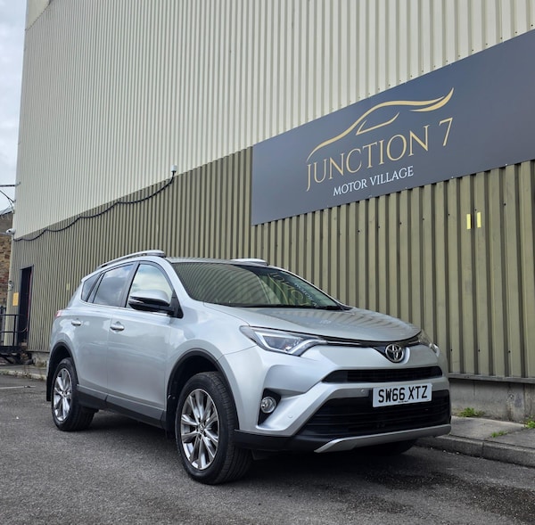 Used Toyota RAV4 2016 for sale - 75387468: Photo 12