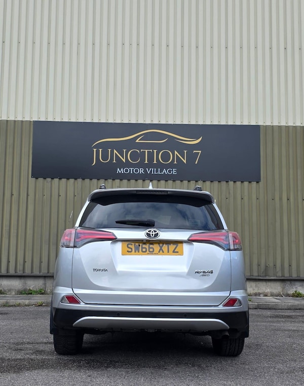 Used Toyota RAV4 2016 for sale - 75387468: Photo 15