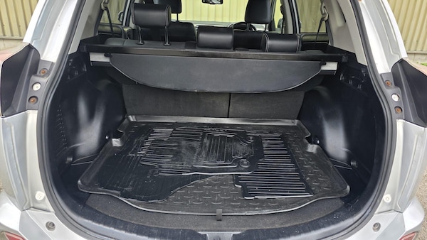 Used Toyota RAV4 2016 for sale - 75387468: Photo 17