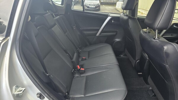 Used Toyota RAV4 2016 for sale - 75387468: Photo 18