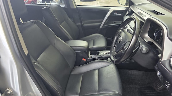 Used Toyota RAV4 2016 for sale - 75387468: Photo 23