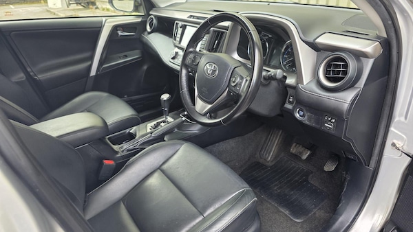 Used Toyota RAV4 2016 for sale - 75387468: Photo 24