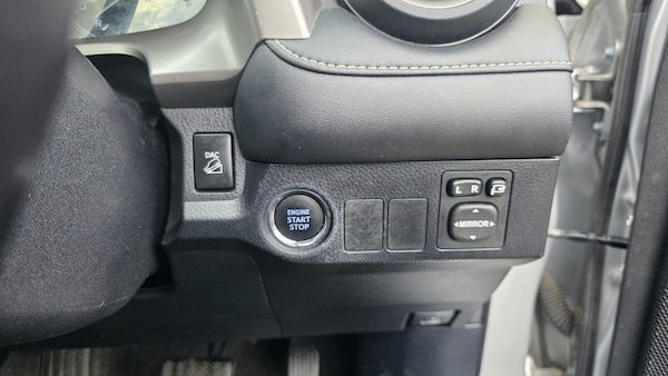 Used Toyota RAV4 2016 for sale - 75387468: Photo 26