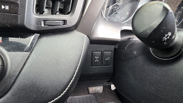 Used Toyota RAV4 2016 for sale - 75387468: Photo 28