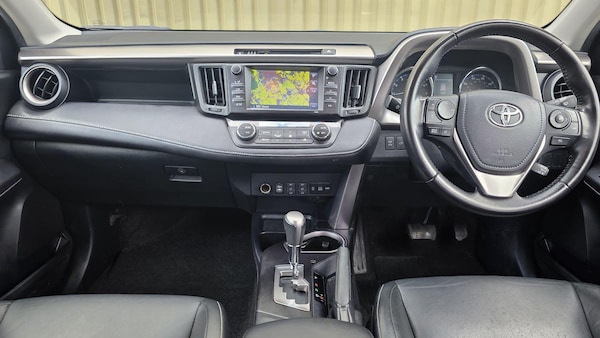 Used Toyota RAV4 2016 for sale - 75387468: Photo 32