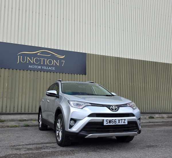 Used Toyota RAV4 2016 for sale - 75387468: Photo 3