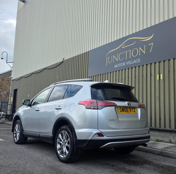 Used Toyota RAV4 2016 for sale - 75387468: Photo 9