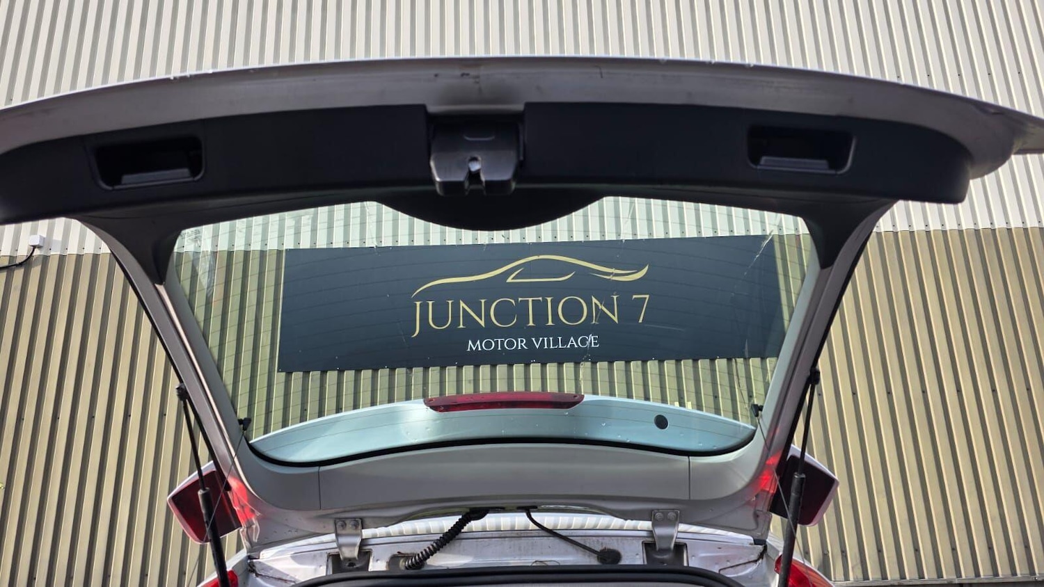 Used Ford Focus 2011 for sale - 76633822: Photo 16