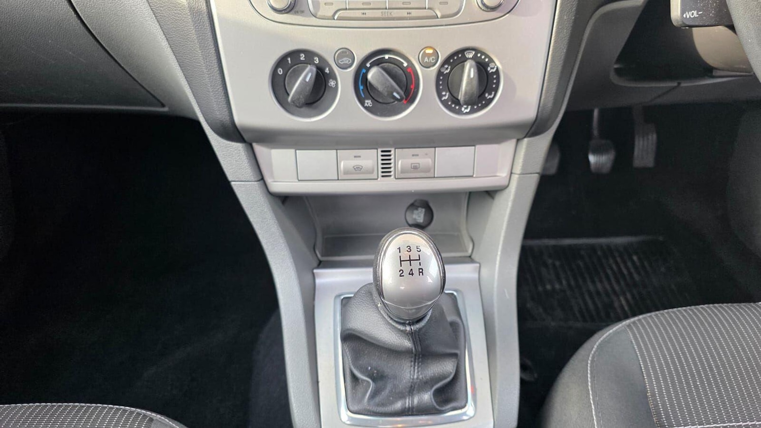 Used Ford Focus 2011 for sale - 76633822: Photo 31