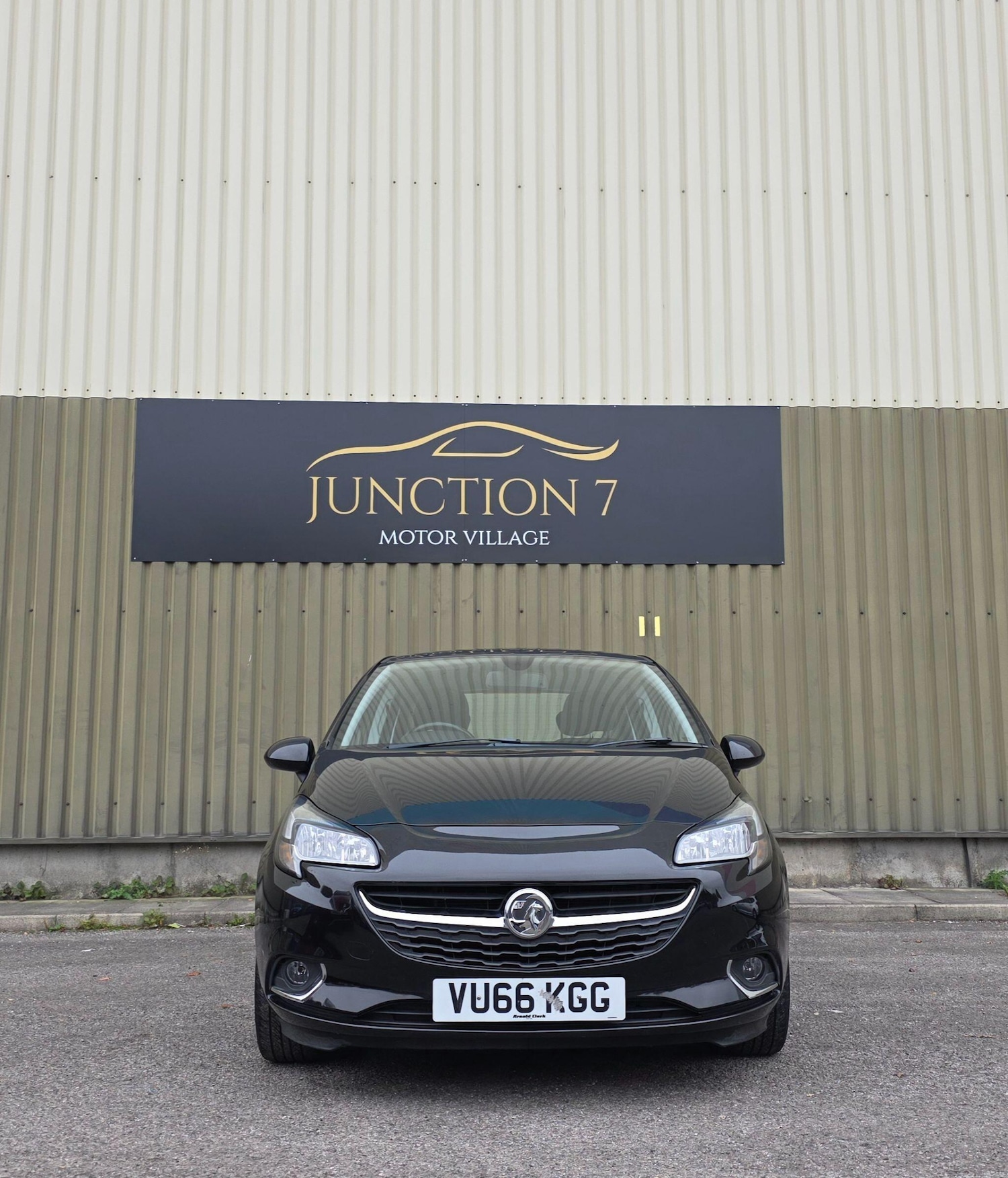 Used Vauxhall Corsa 2016 for sale - 76259854: Photo 3