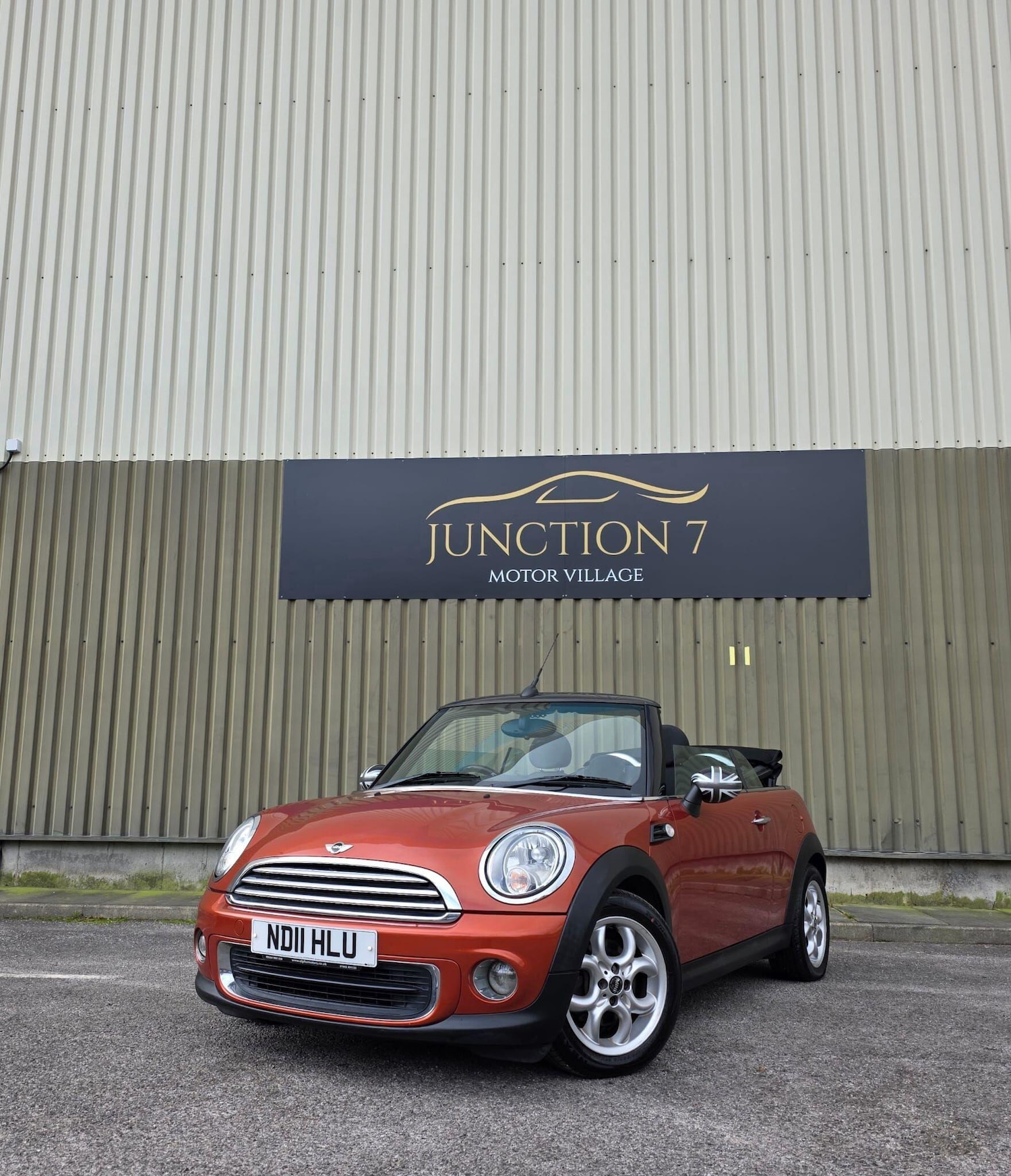 Used MINI Convertible 2011 for sale - 77671311: Photo 1