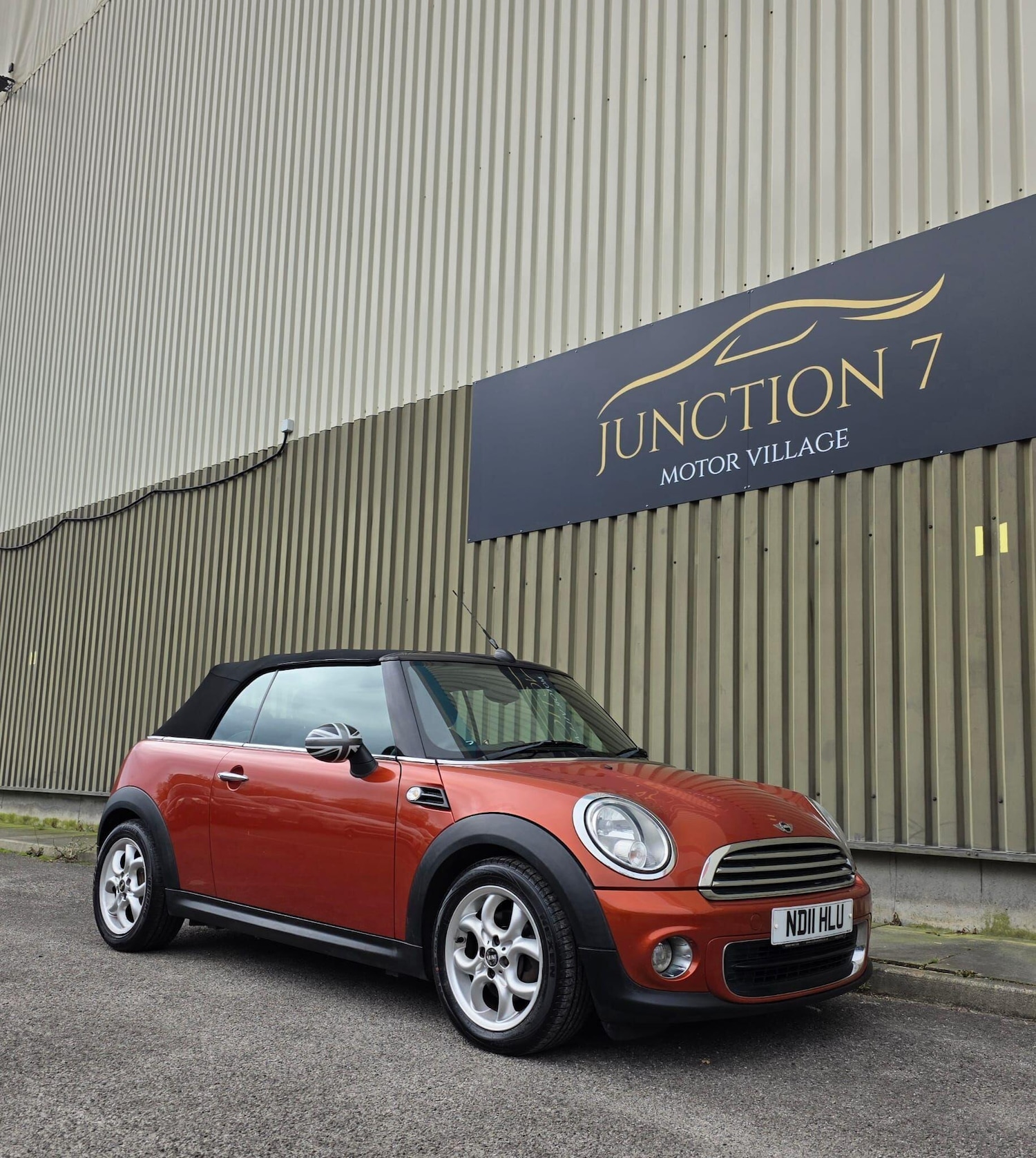Used MINI Convertible 2011 for sale - 77671311: Photo 14
