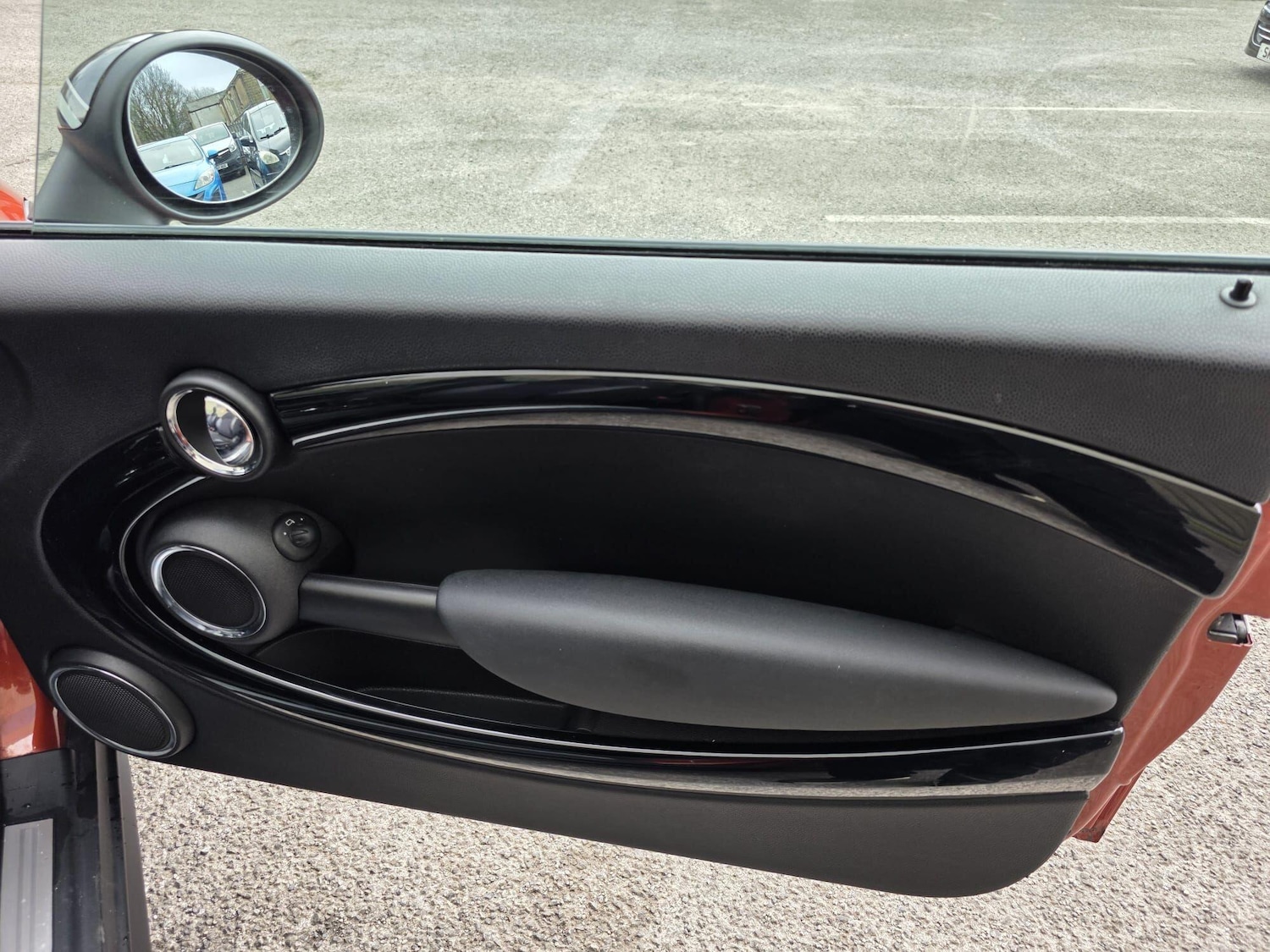 Used MINI Convertible 2011 for sale - 77671311: Photo 24