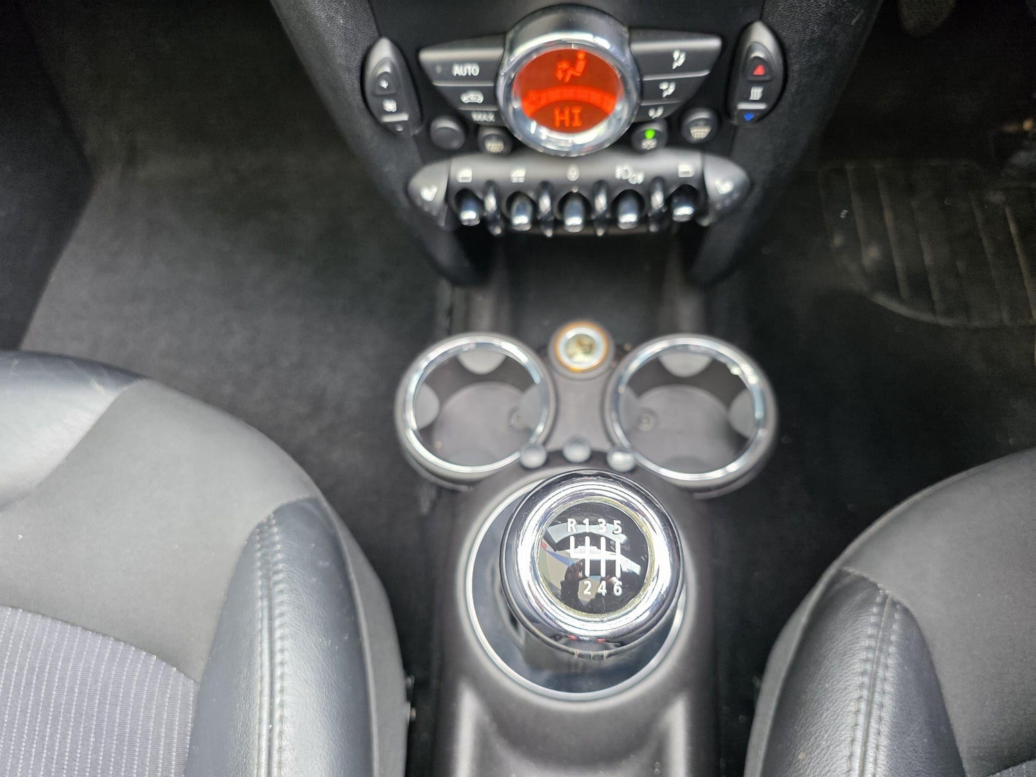 Used MINI Convertible 2011 for sale - 77671311: Photo 26