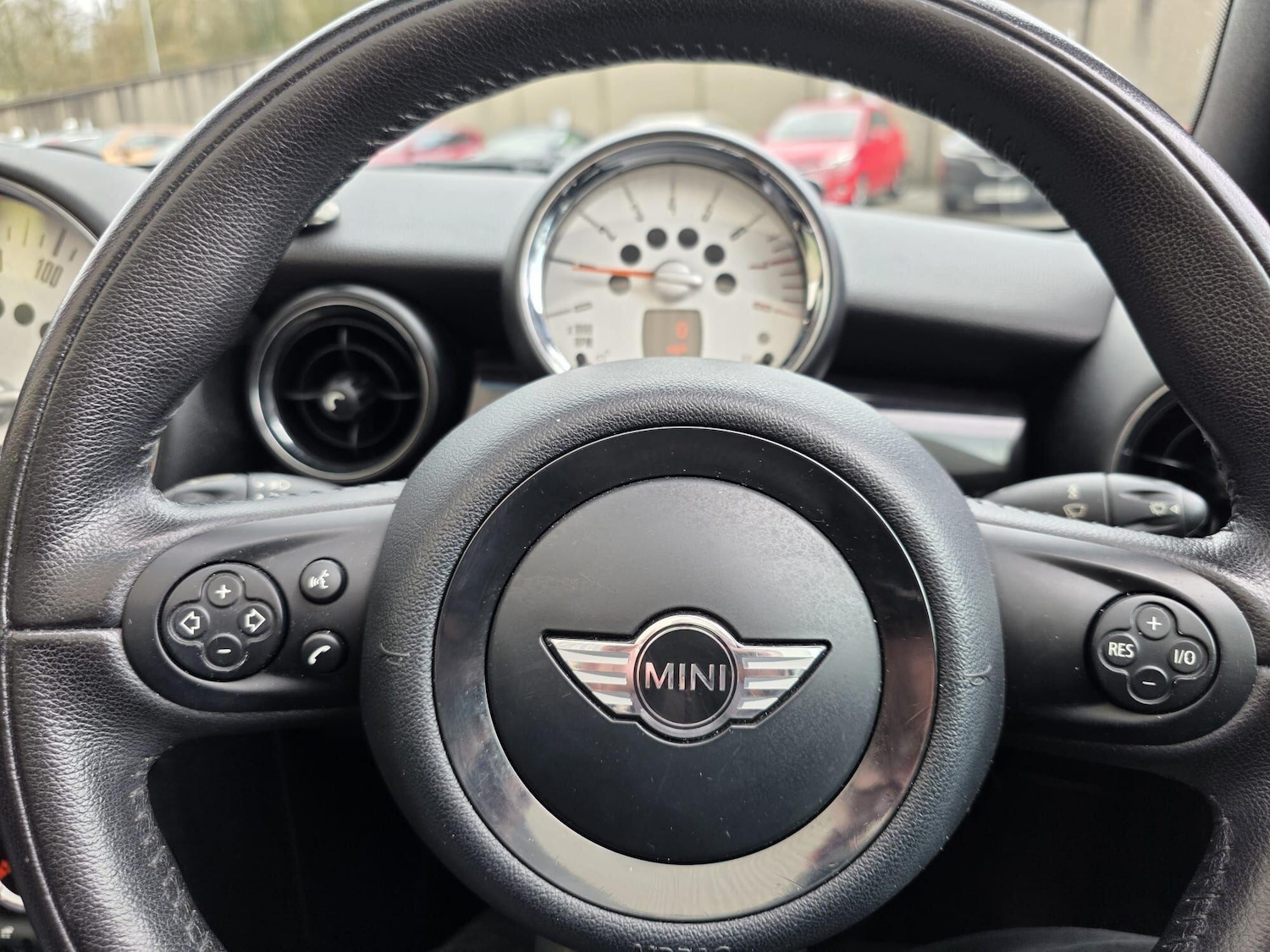 Used MINI Convertible 2011 for sale - 77671311: Photo 29