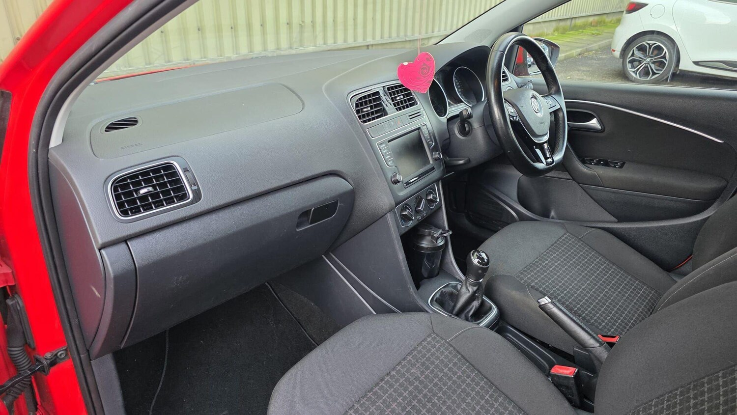 Used Volkswagen Polo for sale - 77484334: Photo 24