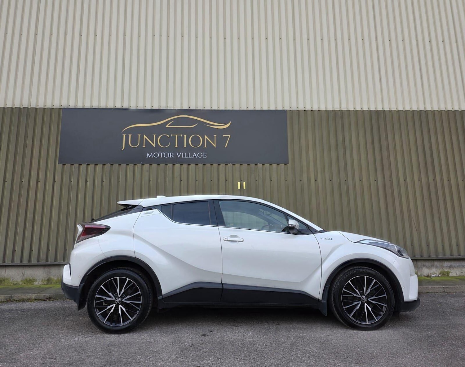 Used Toyota C-HR 2018 for sale - 77784052: Photo 10